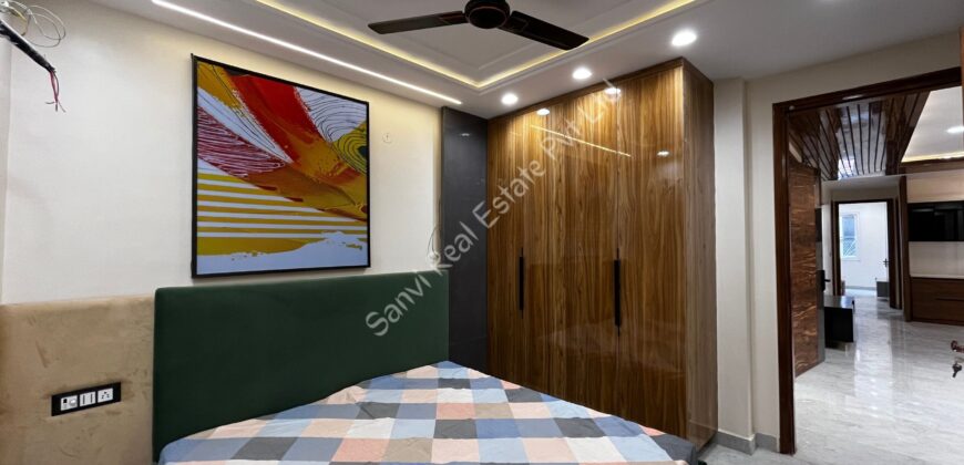 4 BHK Flat in Uttam Nagar, Delhi | Sanvi Real Estate