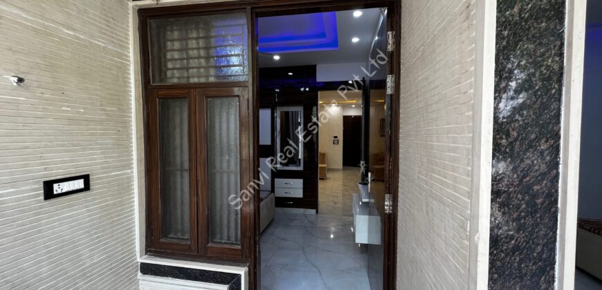 4 BHK Flat in Dwarka Mor, Delhi | Sanvi Real Estate