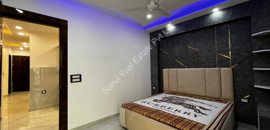 4 BHK Flat in Dwarka Mor, Delhi | Sanvi Real Estate