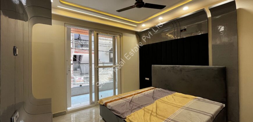 4 BHK Flat in Uttam Nagar, Delhi | Sanvi Real Estate