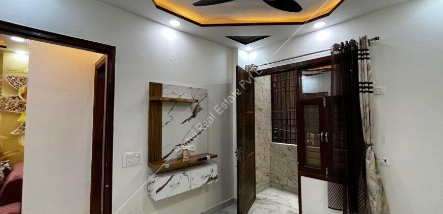 2 BHK Luxurious Property in Uttam Nagar, Delhi | Sanvi Real Estate