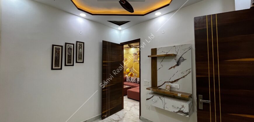 2 BHK Luxurious Property in Uttam Nagar, Delhi | Sanvi Real Estate