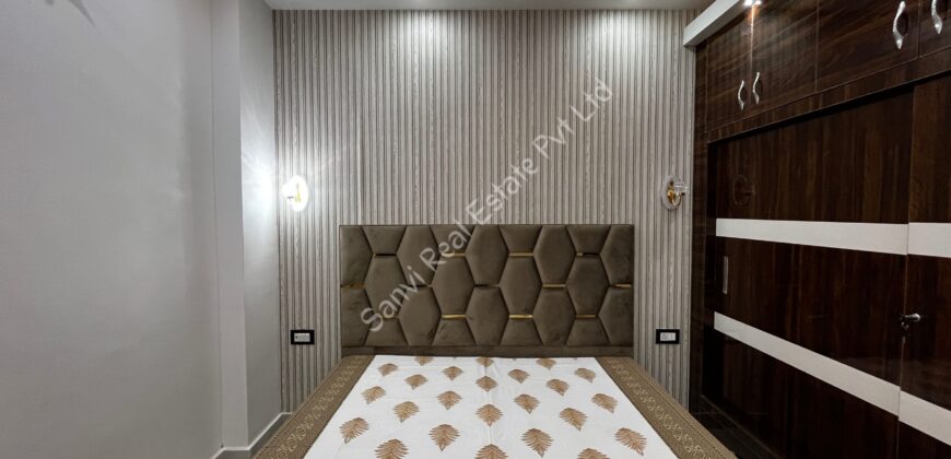 4 BHK Flat in Dwarka Mor, Delhi | Sanvi Real Estate