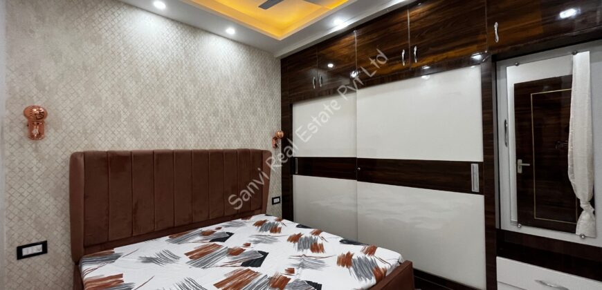 4 BHK Flat in Dwarka Mor, Delhi | Sanvi Real Estate