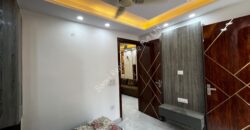 3 BHK Fully Furnished Flat in Uttam Nagar, Delhi