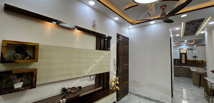 2 BHK Luxurious Property in Uttam Nagar, Delhi | Sanvi Real Estate