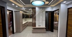 Luxurious 3 BHK Flat in Dwarka Mor, Delhi | Property in Delhi