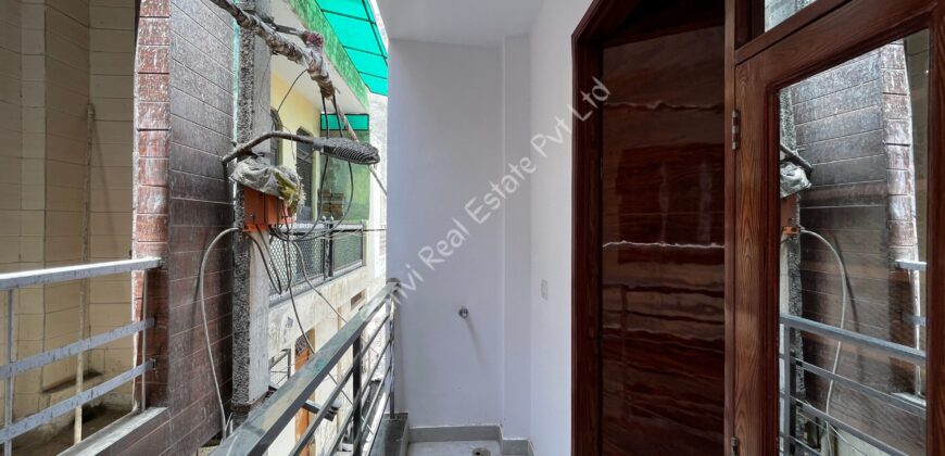 3 BHK Flat in Uttam Nagar, Delhi | Sanvi Real Estate