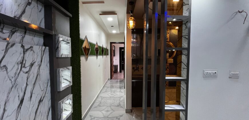 2 BHK Flat in Delhi, Dwarka Mor | Sanvi Real Estate