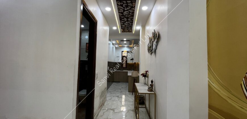 2 BHK Luxurious Property in Uttam Nagar, Delhi | Sanvi Real Estate