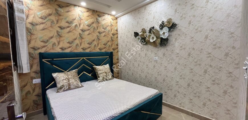 3 BHK Flat in Dwarka Mor, Delhi | Property in Delhi