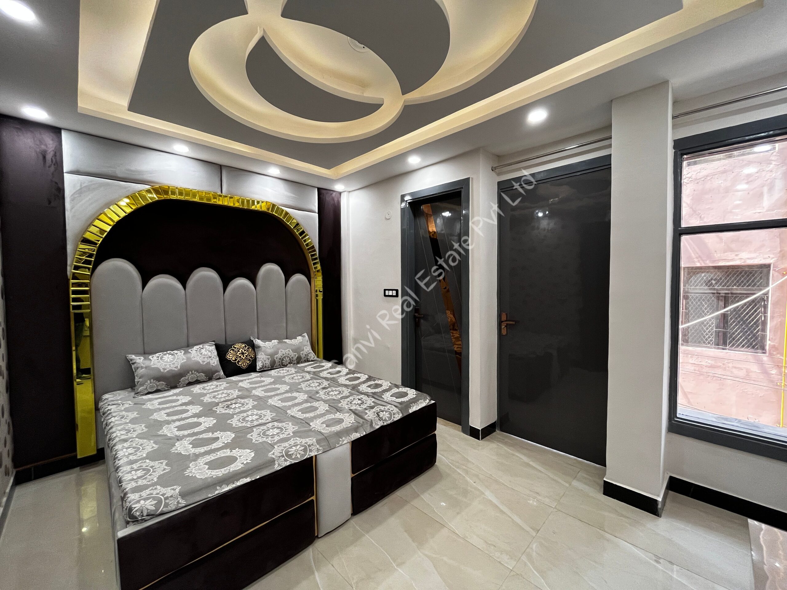 2 BHK Luxurious Flat in Dwarka Mor, Delhi | Property in Delhi