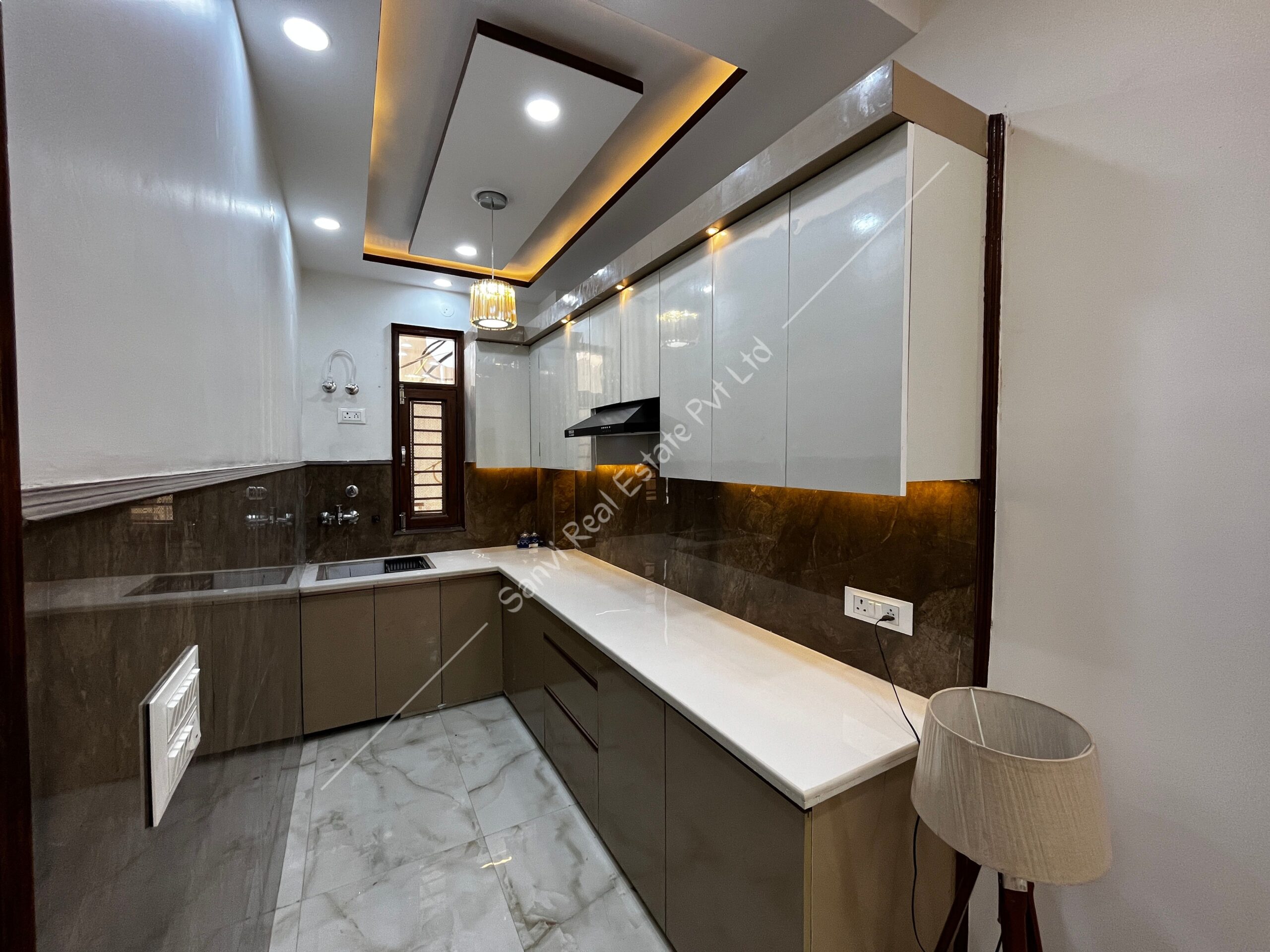 2 BHK Luxurious Property in Uttam Nagar, Delhi | Sanvi Real Estate