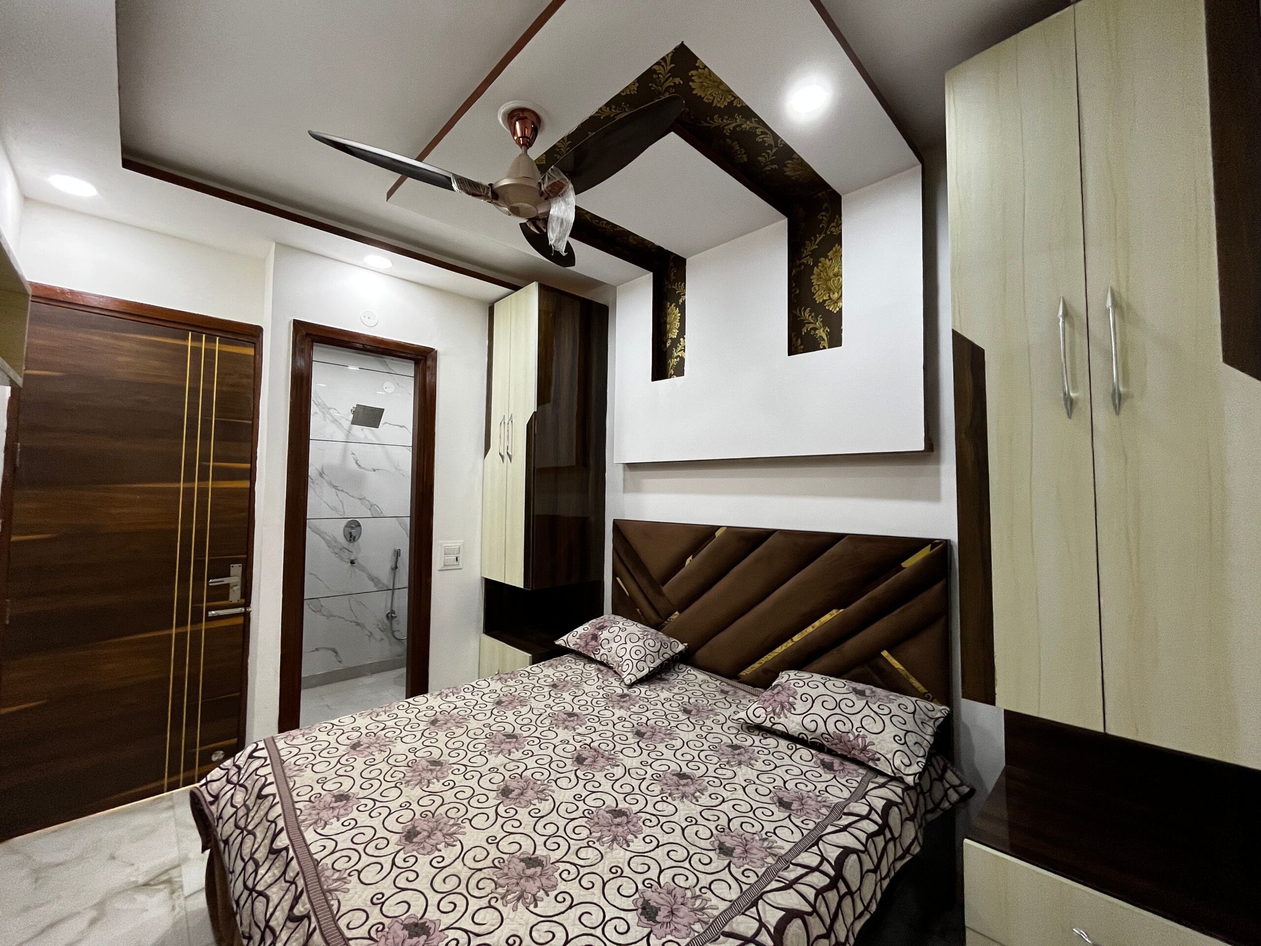 3 BHK Luxurious Property in Delhi | Sanvi Real Estate
