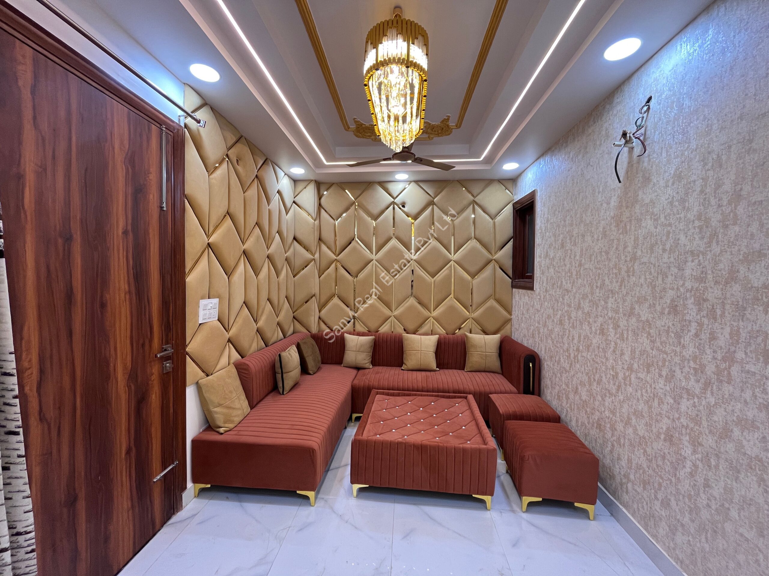 2 BHK Luxurious Property in Dwarka Mor | Ventilated Flat in Dwarka Mor