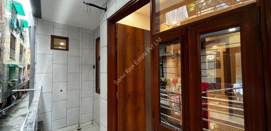 3 BHK Flat in Uttam Nagar West, Delhi M-Sanvi Real Estate