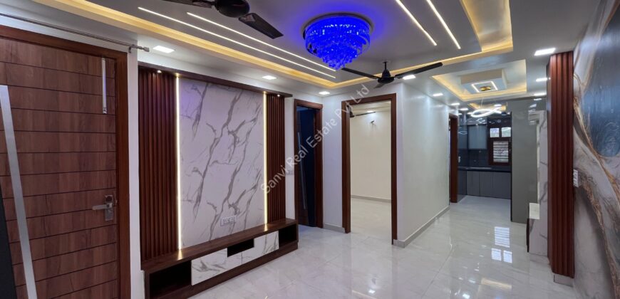 3 BHK Luxurious Property in Dwarka Mor | Ventilated Flat in Dwarka Mor