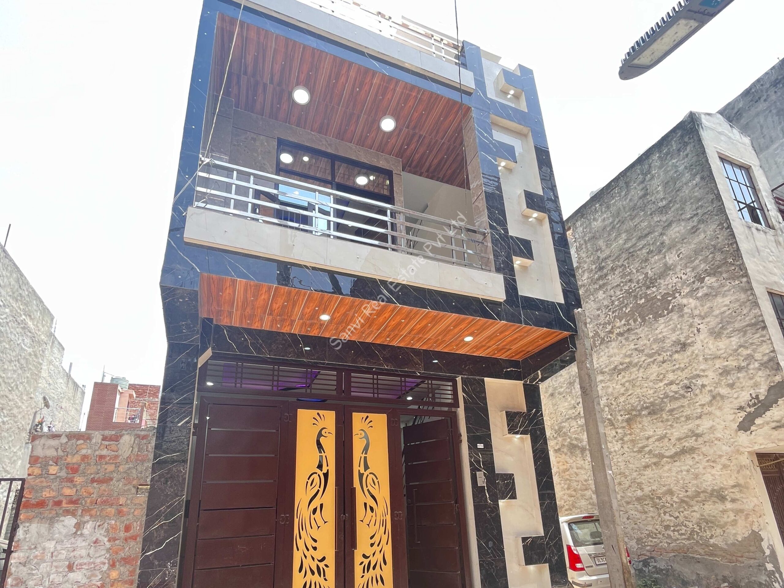 Jad se Makan | Independent House With Roof in Uttam Nagar