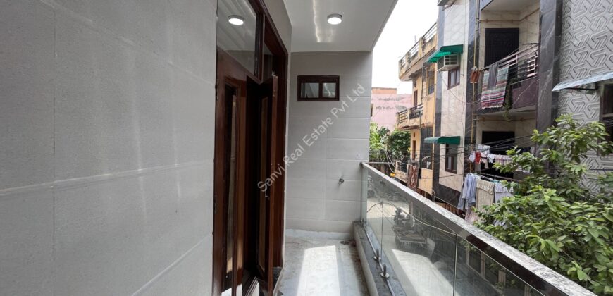 2-BHK-Flat-in-Dwarka Mor | Freehold Property in Uttam Nagar | M-Sanvi Real Estate