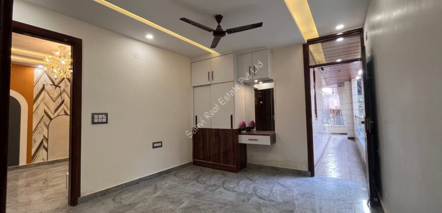 3 BHK Semi Furnished Flat in Uttam Nagar | M-Sanvi Real Estate | Property in Delhi NCR