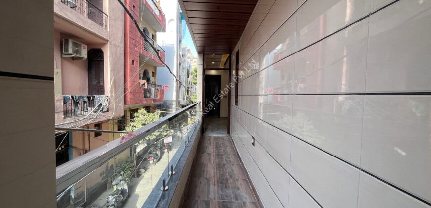 3 BHK Semi Furnished Flat in Uttam Nagar | M-Sanvi Real Estate | Property in Delhi NCR