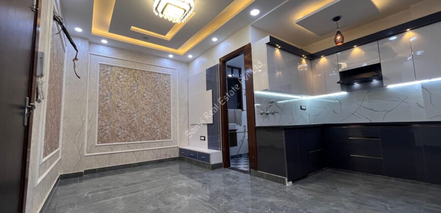 2 BHK Semi Furnished Flat in Dwarka Mor | Flats in Dwarka Mor | M-Sanvi Real Estate