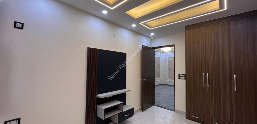 2-BHK-Flat-in-Dwarka Mor | Freehold Property in Uttam Nagar | M-Sanvi Real Estate