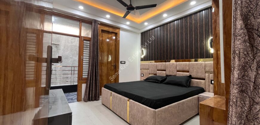 2 BHK Fully Furnished Property | Flats in Dwarka Mor | Sanvi Real Estate