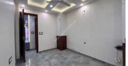 3 BHK Builder Flat in Uttam Nagar | Semi Furnished Flat in Uttam Nagar