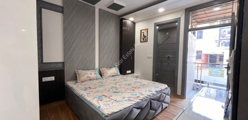 3 BHK Luxurious Fully Furnished Flat in Uttam Nagar | Top Real Estate West Delhi