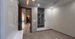 3 BHK Spacious Flat in Paschim Vihar with Lift & Car Parking Facilities