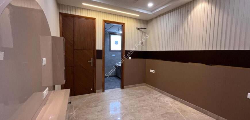 3 BHK Spacious Property in Dwarka Mor | Flats for Sale in Delhi