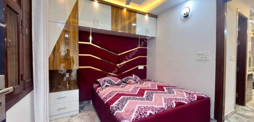 3 BHK Low Cost Flat in Dwarka Mor | Sanvi Real Estate Top Real Estate in Uttam Nagar