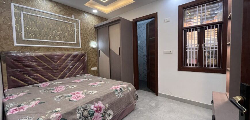 Affordable 4 BHK Flat in Uttam Nagar | Cheapest Flat in Dwarka Mor | M-Sanvi Real Estate