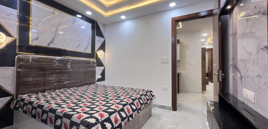 Affordable 4 BHK Flat in Uttam Nagar | Cheapest Flat in Dwarka Mor | M-Sanvi Real Estate