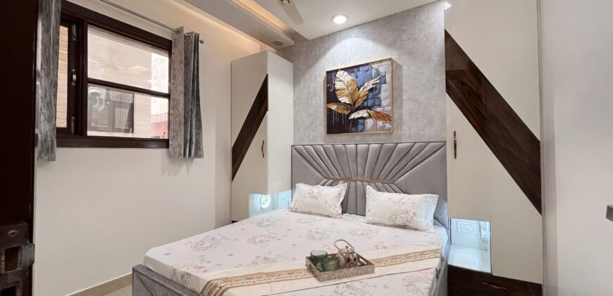 Low Cost 2 BHK Flat in Dwarka Mor, Delhi | Cheapest 2 BHK Flat in Uttam Nagar, Delhi