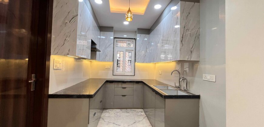 4 BHK Luxurious Flat in Uttam Nagar | 4 BHK Property in Dwarka Mor | M-Sanvi Real Estate