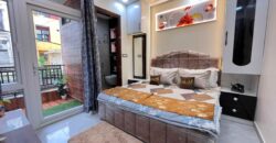 Independent 3 BHK Flat in Uttam Nagar | Fully Furnished 3 BHK Independent Floor with Lift & Car Parking