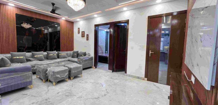 4 BHK Flat for Sale in Dwarka Mor | 4 BHK Flat in Matiyala, Dwarka Mor | 4 bhk Flats in Delhi | Top Real Estate